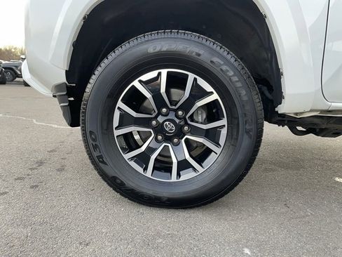 Used 2022 Toyota Tacoma SR5 image 19