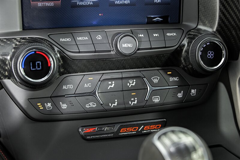 Used 2016 Chevrolet Corvette Z06 w/ 3LZ Preferred Equipment Group RWD image 27