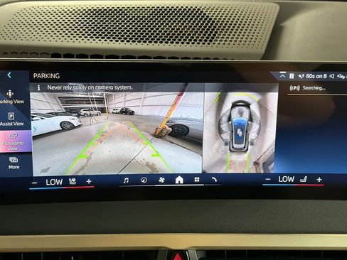 Used 2024 BMW iX xDrive50 w/ Premium Package AWD/4WD image 21