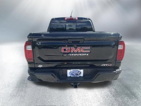 Used 2023 GMC Canyon AT4 AWD/4WD image 5