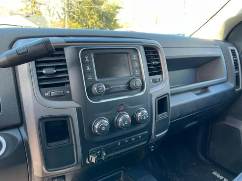 Used 2015 RAM 3500 Tradesman w/ Chrome Appearance Group image 14