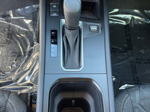 Certified 2025 Nissan Kicks SV image 27