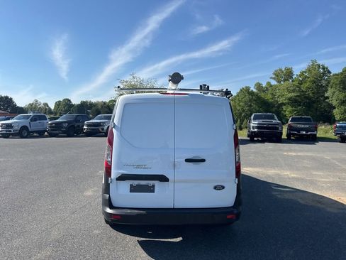 Used 2022 Ford Transit Connect XL FWD image 4