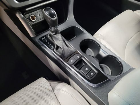 Used 2017 Hyundai Sonata Limited w/ Ultimate Package 04 image 26