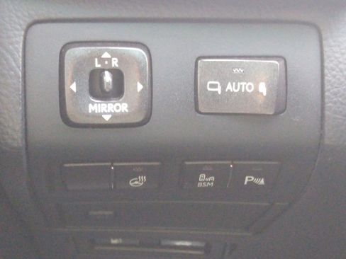 Used 2014 Lexus LS 460 AWD image 18