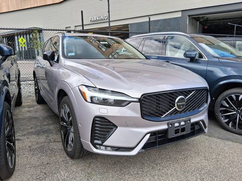 New 2026 Volvo XC60 B5 Plus w/ Climate Package AWD/4WD image 2