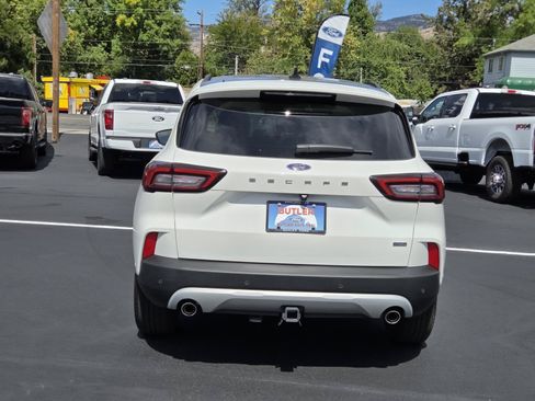 Used 2024 Ford Escape SE w/ PHEV Premium Package FWD image 6