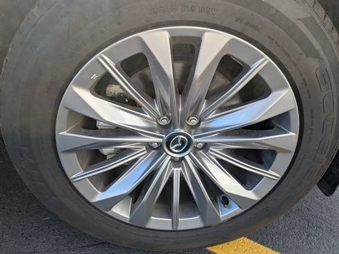 Used 2024 MAZDA CX-90 Plug-In Hybrid w/ Preferred AWD/4WD image 9