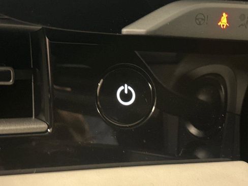 New 2025 Porsche Taycan 4S image 61