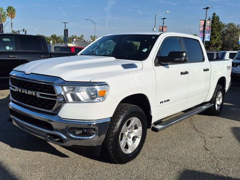 Used 2024 RAM 1500 Big Horn AWD/4WD image 3