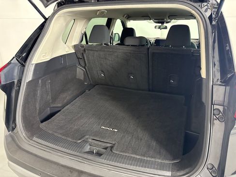 Used 2023 Nissan Rogue S FWD image 12