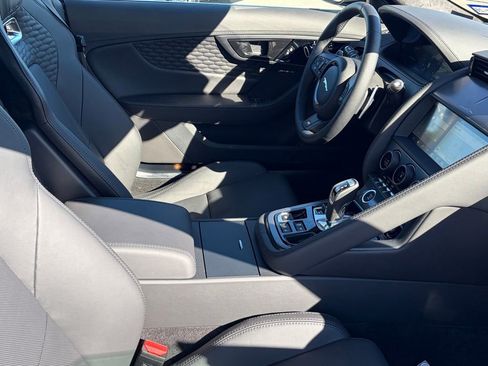 Used 2024 Jaguar F-TYPE R image 21