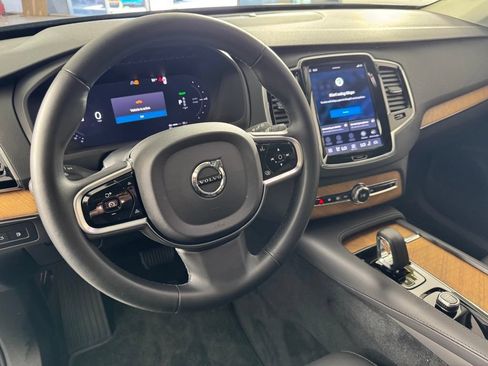 Certified 2025 Volvo XC90 T8 Plus w/ Protection Package Premier AWD/4WD image 21