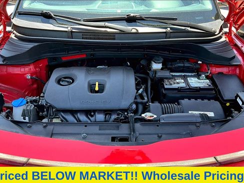 Used 2023 Kia Soul LX w/ LX Technology Package FWD image 30