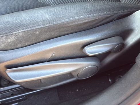 Used 2017 Jeep Renegade Latitude image 10