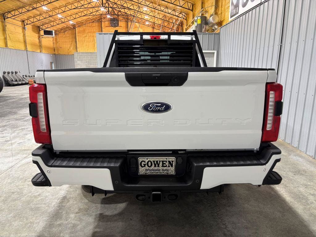 Used 2023 Ford F250 XL w/ STX Appearance Package AWD/4WD image 8