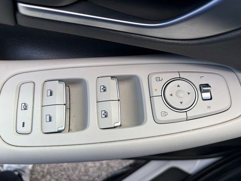 Used 2024 Hyundai Sonata SEL FWD image 31