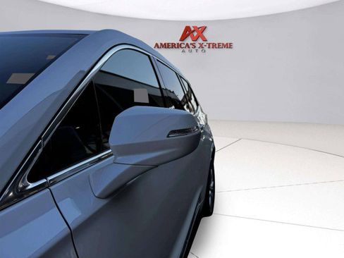 Used 2024 Cadillac XT6 Luxury w/ LPO, Floor Liner Package image 11