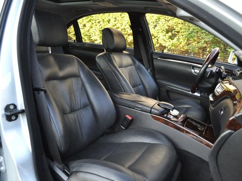 Used 2013 Mercedes-Benz S 550 4MATIC image 13
