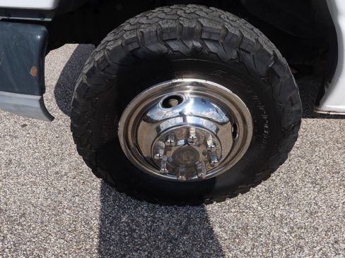 Used 2010 Ford E-350 and Econoline 350 Super Duty image 11