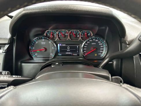 Used 2019 GMC Yukon XL SLE image 22