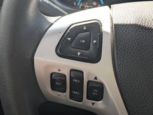 Used 2014 Ford Edge SE FWD image 21