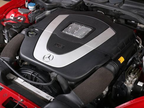 Used 2005 Mercedes-Benz SLK 350 w/ Entertainment Pkg image 10