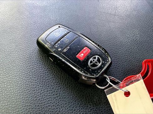 Used 2024 Toyota Tacoma SR5 image 32