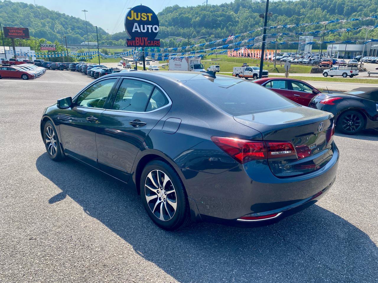 Used 2016 Acura TLX w/ Technology Package FWD image 5