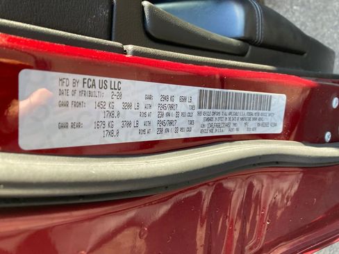 Used 2020 Jeep Grand Cherokee Laredo image 39