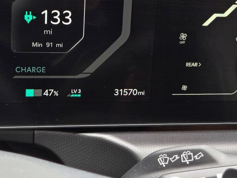 Certified 2024 Kia EV9 GT-Line AWD/4WD image 27