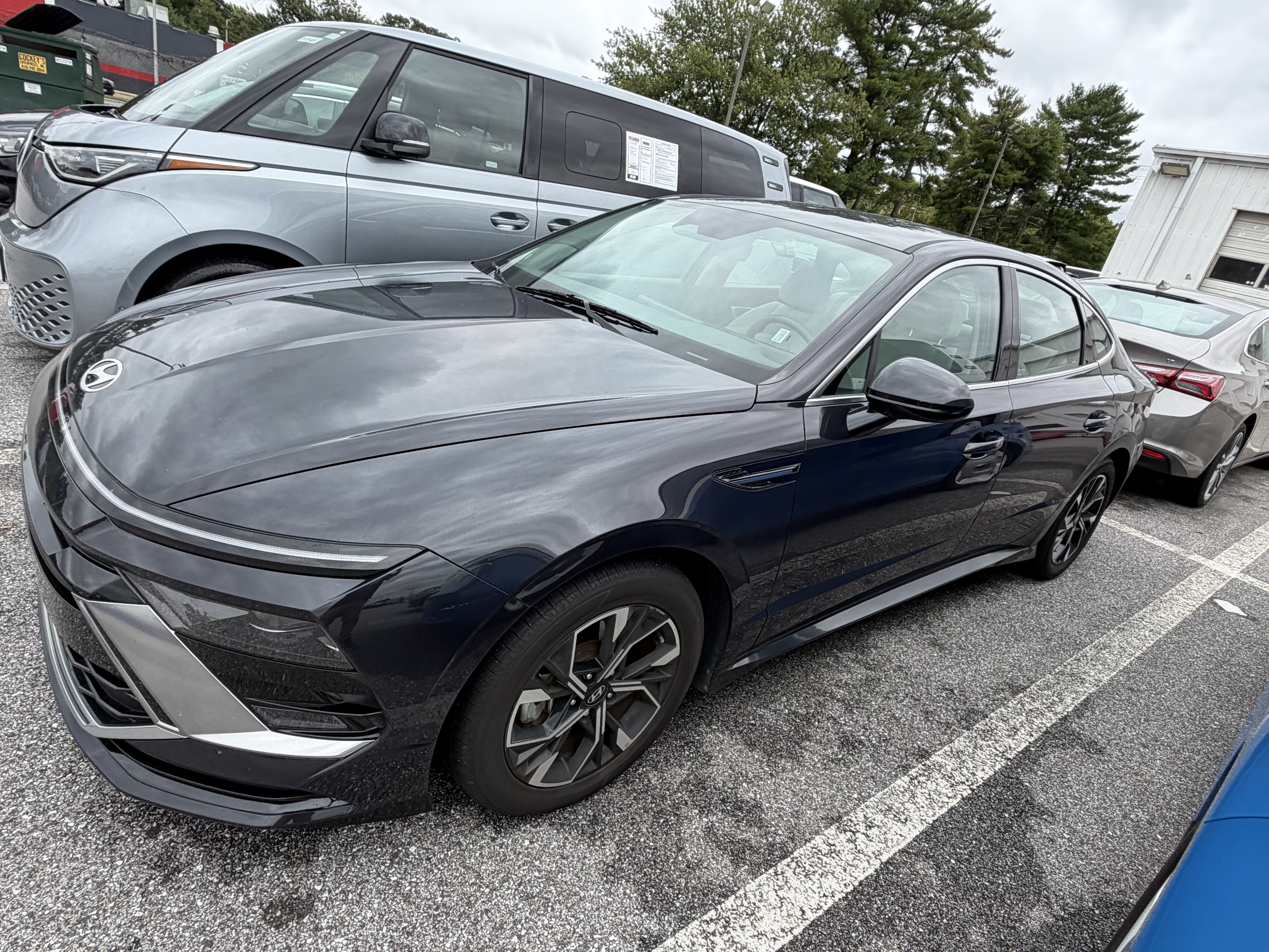 Used 2025 Hyundai Sonata SEL FWD image 2