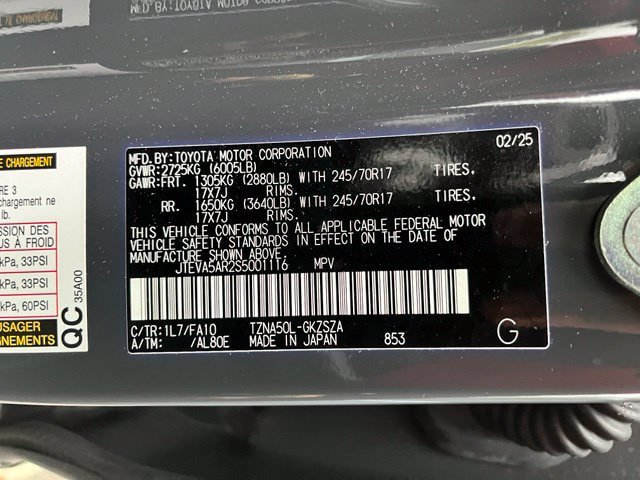 Used 2025 Toyota 4Runner SR5 RWD image 11