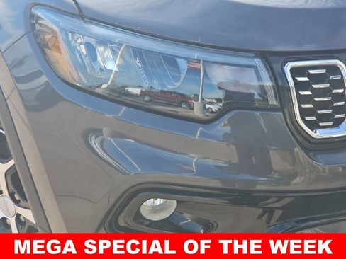 Used 2024 Jeep Compass Limited image 33