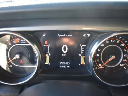 Used 2022 Jeep Wrangler Unlimited Sahara image 21