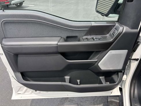 New 2025 Ford F150 Lariat w/ Equipment Group 502A High image 24