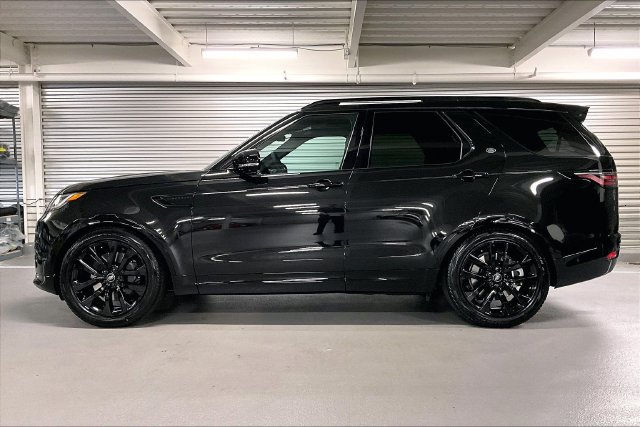 New 2026 Land Rover Discovery Limited Edition AWD/4WD image 3