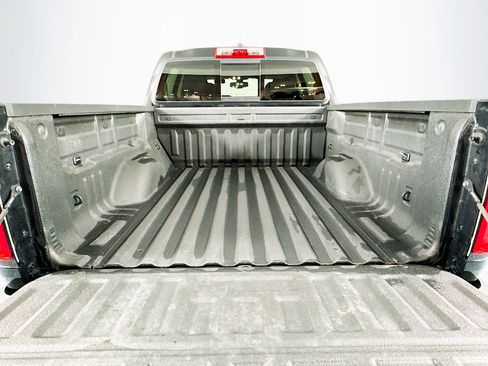 Used 2022 Chevrolet Colorado Z71 AWD/4WD image 25