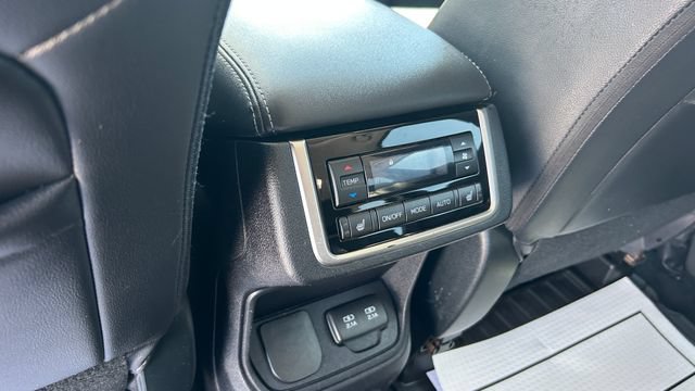 Used 2021 Subaru Ascent Limited w/ Technology Package AWD/4WD image 34