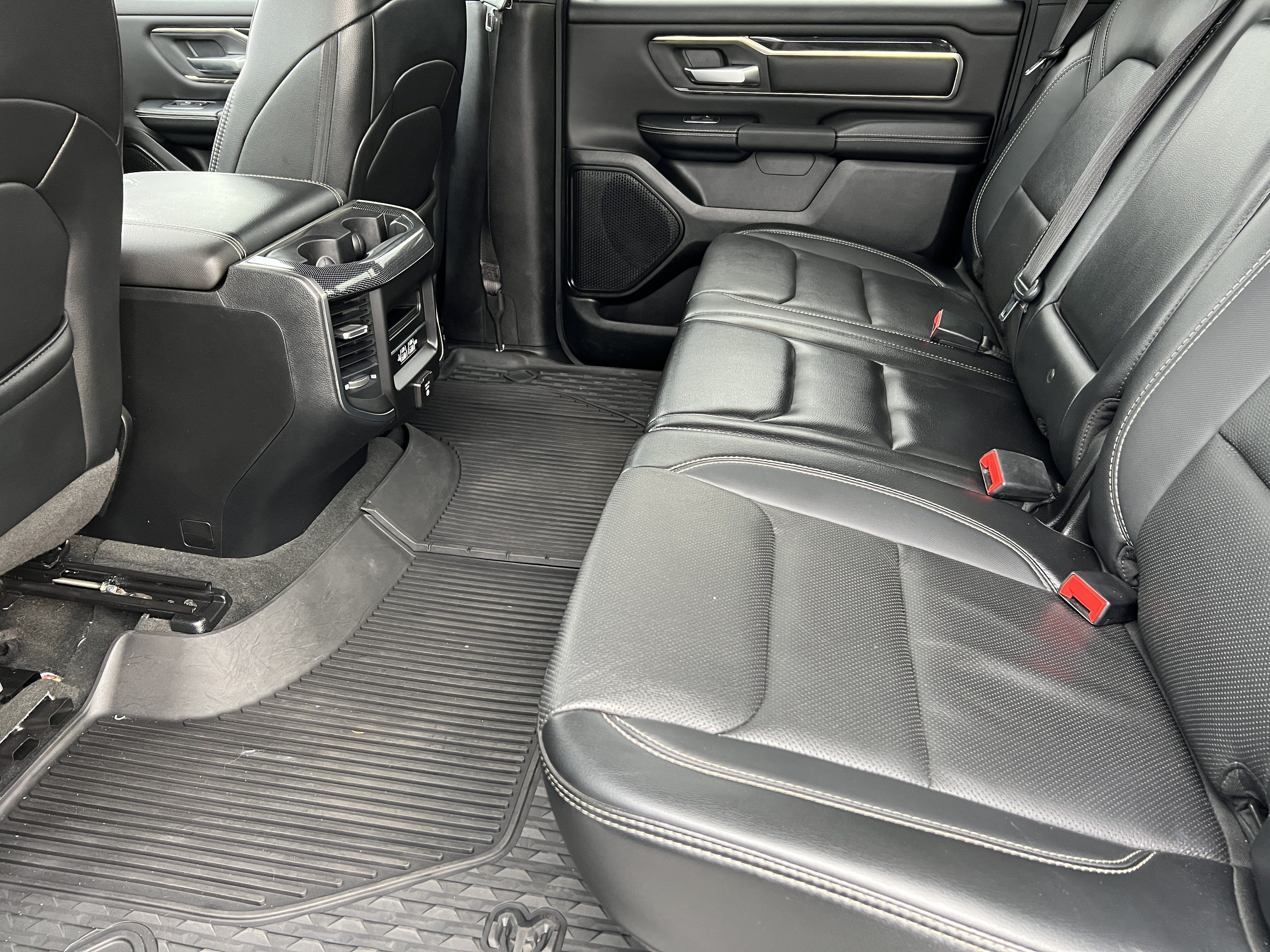 Used 2020 RAM 1500 Sport w/ Level 2 Equipment Goup w/2_L AWD/4WD image 15