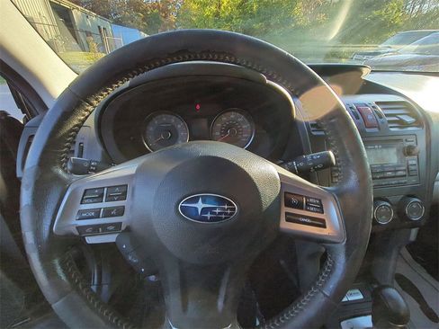 Used 2015 Subaru Forester 2.5i Limited w/ Popular Package #2 image 9