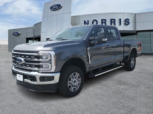 New 2026 Ford F250 Lariat w/ FX4 Off-Road Package AWD/4WD image 2