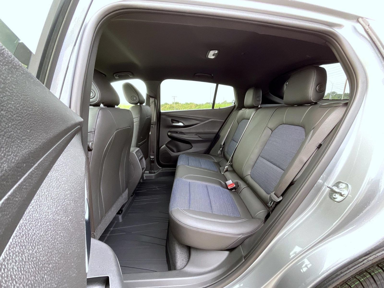 New 2026 Buick Envista Sport Touring w/ Convenience I Package FWD image 19