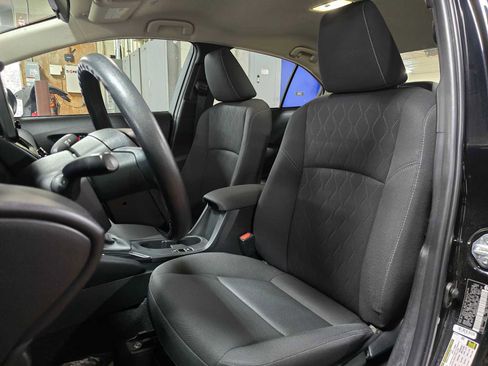 Used 2023 Toyota Corolla LE image 21