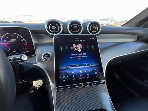 Used 2024 Mercedes-Benz GLC 300 GLC 300 image 17