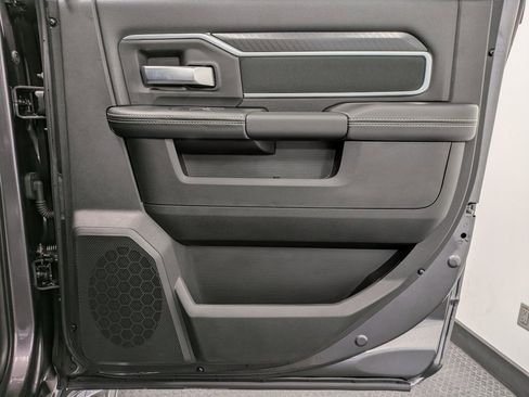 Used 2025 RAM 2500 Big Horn image 25