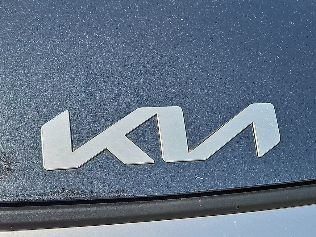 Certified 2023 Kia Sportage LX AWD/4WD image 30