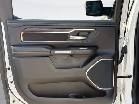 Used 2024 RAM 1500 Laramie AWD/4WD image 11