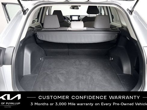 Used 2021 Toyota RAV4 XLE w/ XLE Grade Weather Package AWD/4WD image 19