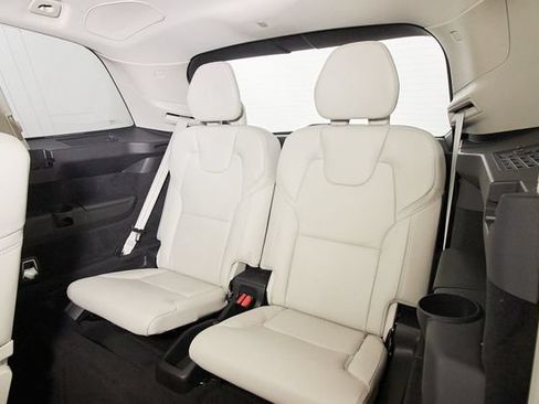 Used 2024 Volvo XC90 T8 Ultimate w/ Protection Package Premier AWD/4WD image 21